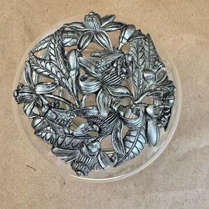 Vintage 1993 Metzke Floral Pattern Pewter Potpourri Dish.